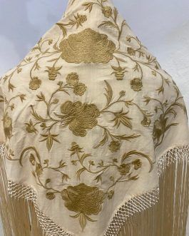 Mantón modelo Menorca