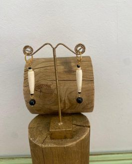 Pendientes de hueso