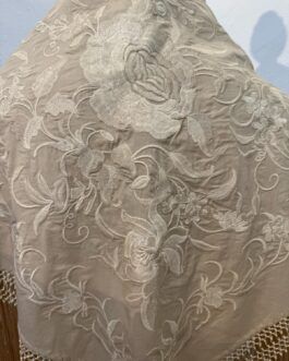 Mantón modelo PUERTO Liso Beige