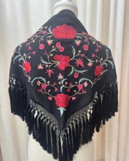 Mantón modelo MENORCA Negro