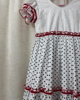 Vestido blanco lunar negro