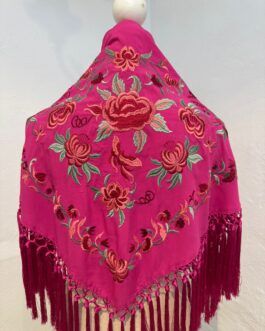 Mantón modelo SEVILLA Fucsia